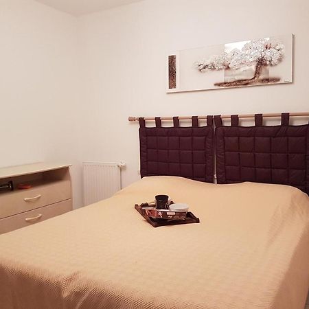 Appt Confort 3 Pieces Avec Terrasse Et Piscine A Saint-Raphael - Fr-1-226A-124 Exterior foto